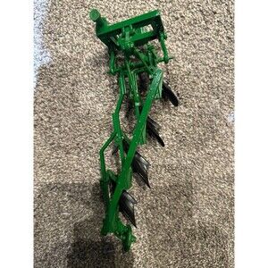 Erl plow fits 1/16 John Deere tractor